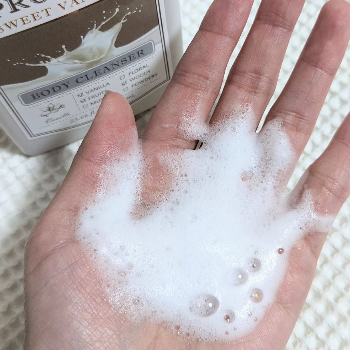 ミルクプロテイン ボディクレンザー スイートバニラ/by : OUR/ボディソープを使ったクチコミ(3枚目)
