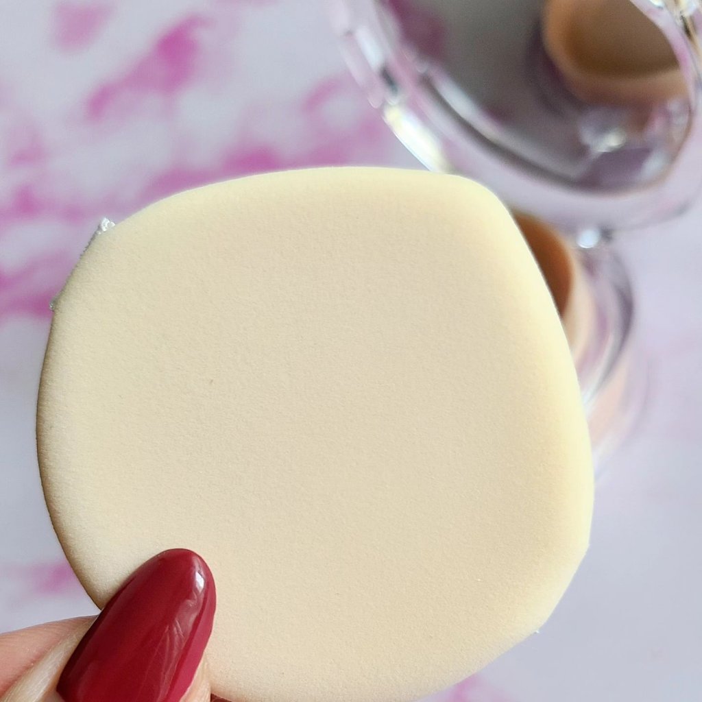 デューイーグロー フィッティング クッション/HASH/クッションファンデーションを使ったクチコミ（3枚目）