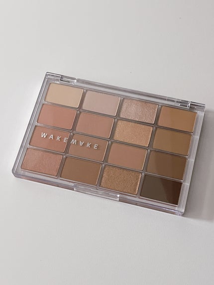 ソフトブラーリングアイパレット/wakemake/アイシャドウパレットを使ったクチコミ(3枚目)