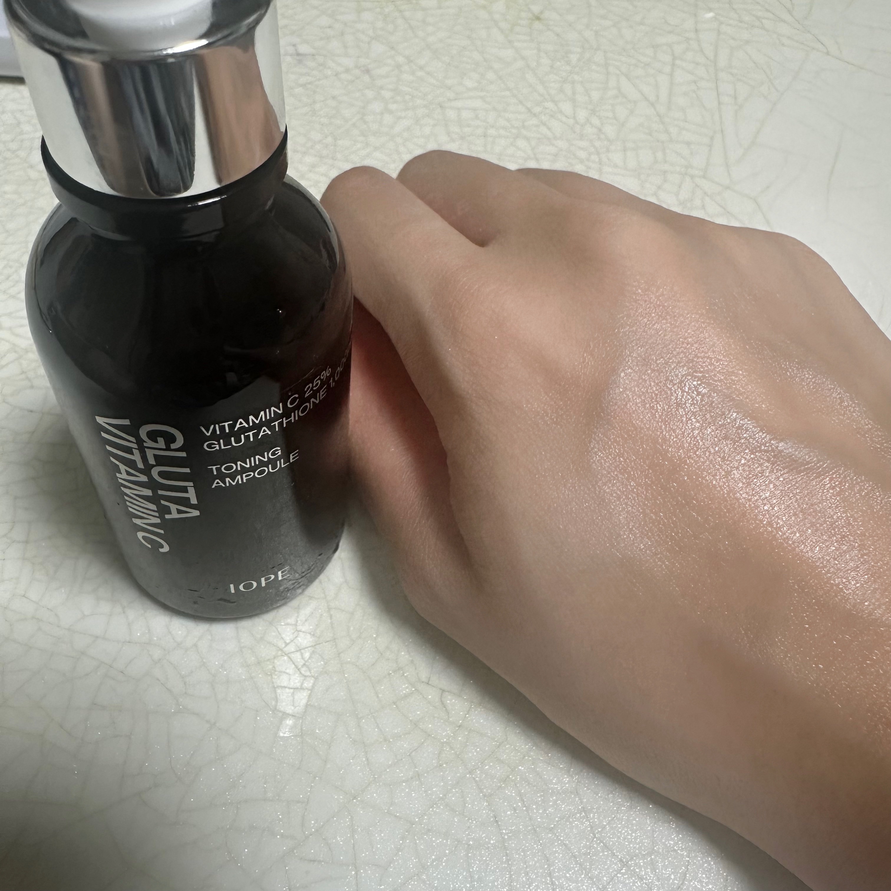 グルタ ビタミンC トーニング アンプル/IOPE/美容液を使ったクチコミ（3枚目）