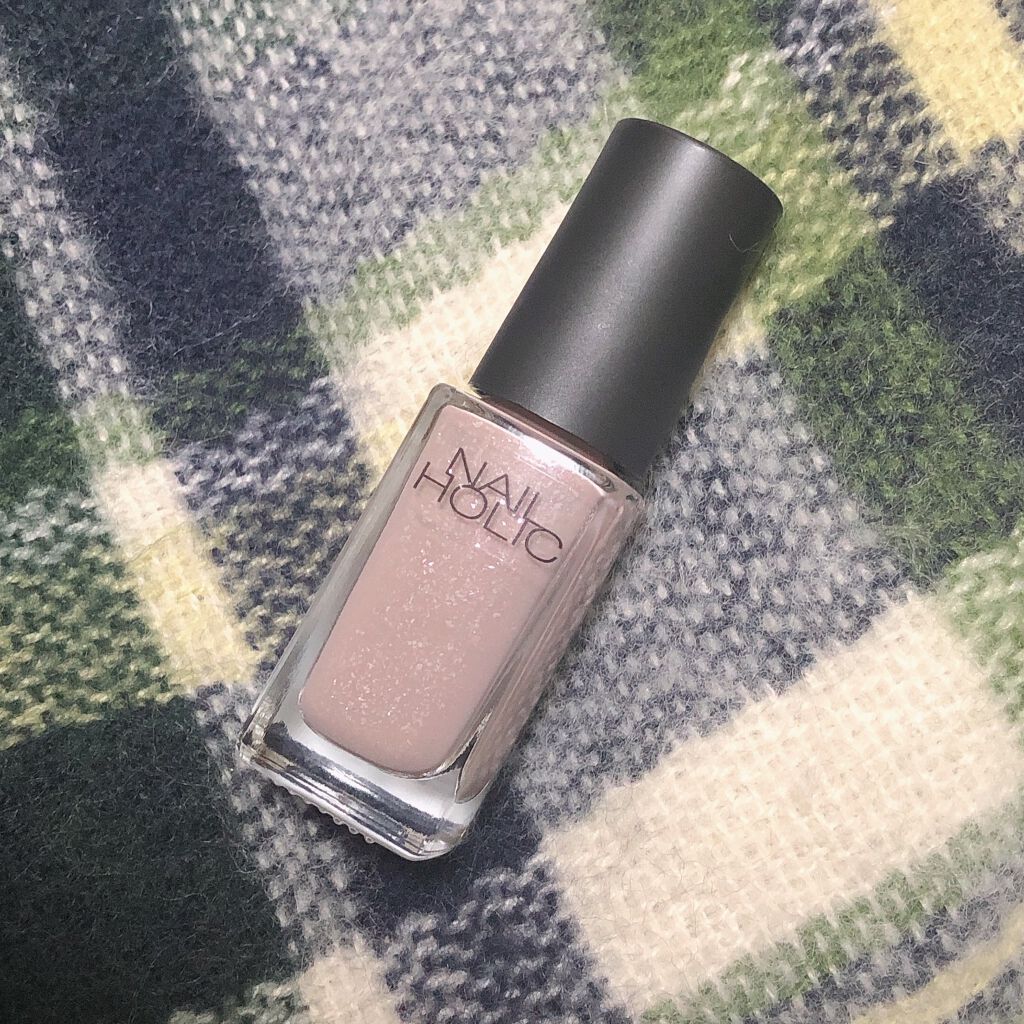 ネイルホリック Chic color BE320/ネイルホリック/マニキュアを使ったクチコミ（3枚目）