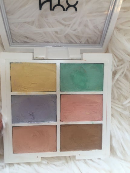 コンシール コレクト コントゥアー パレット/NYX Professional Makeup/パレットコンシーラーを使ったクチコミ(2枚目)