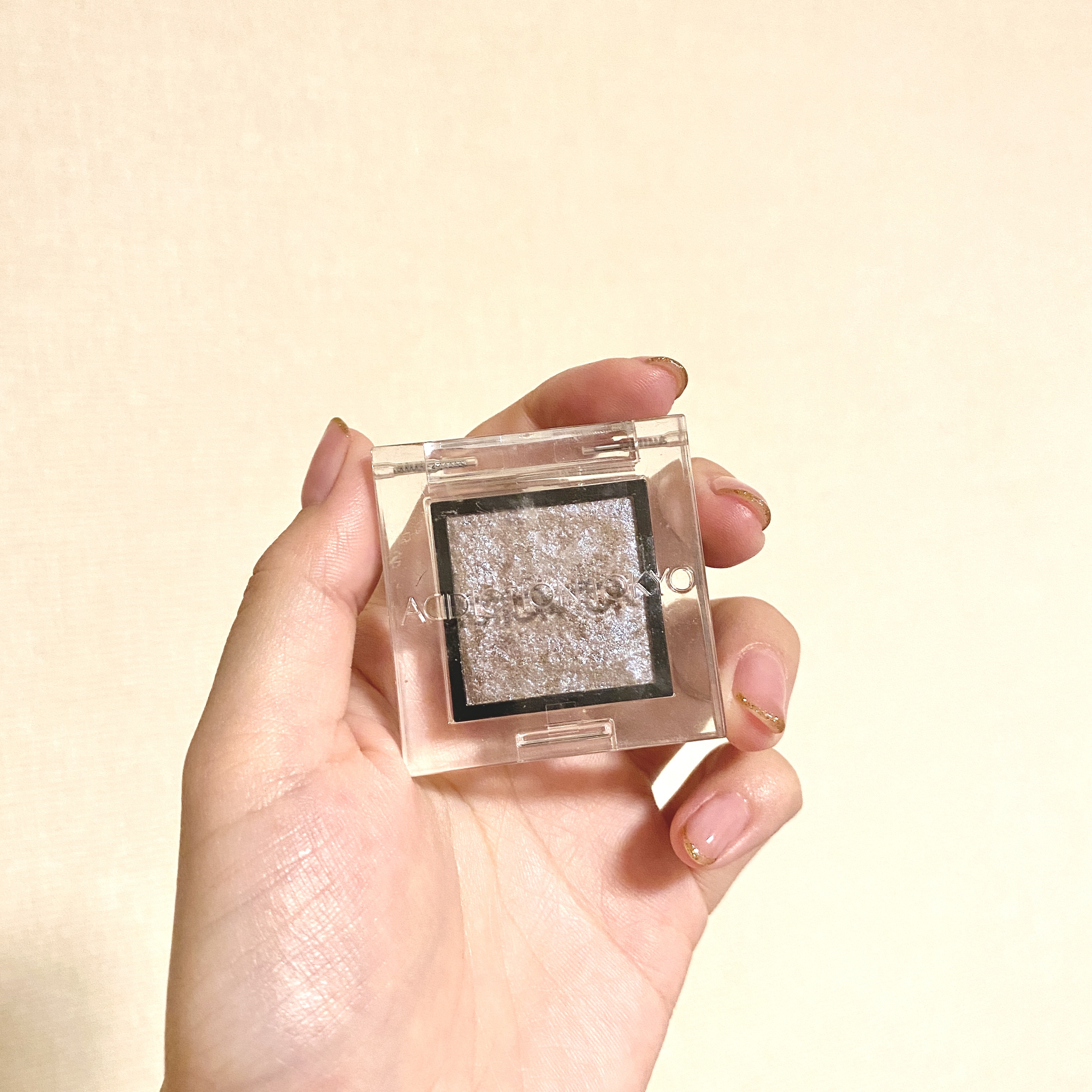 アディクション ザ アイシャドウ スパークル 005SP Moon River/ADDICTION/単色アイシャドウを使ったクチコミ（2枚目）