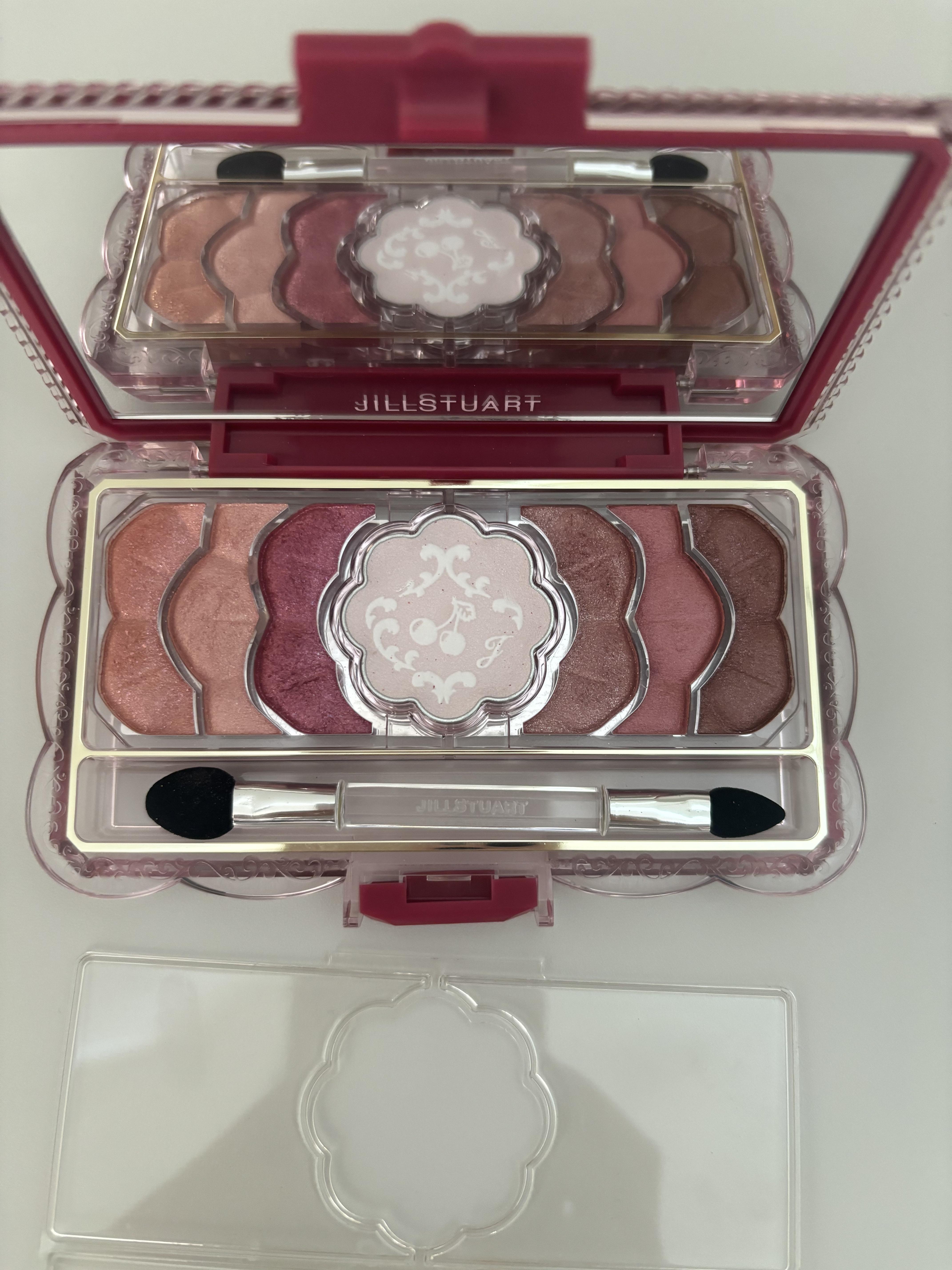 ジルスチュアート ミッドナイトチェリー コレクション ブルームクチュール アイズ  ミッドナイトチェリー/JILL STUART/メイクアップキットを使ったクチコミ（1枚目）