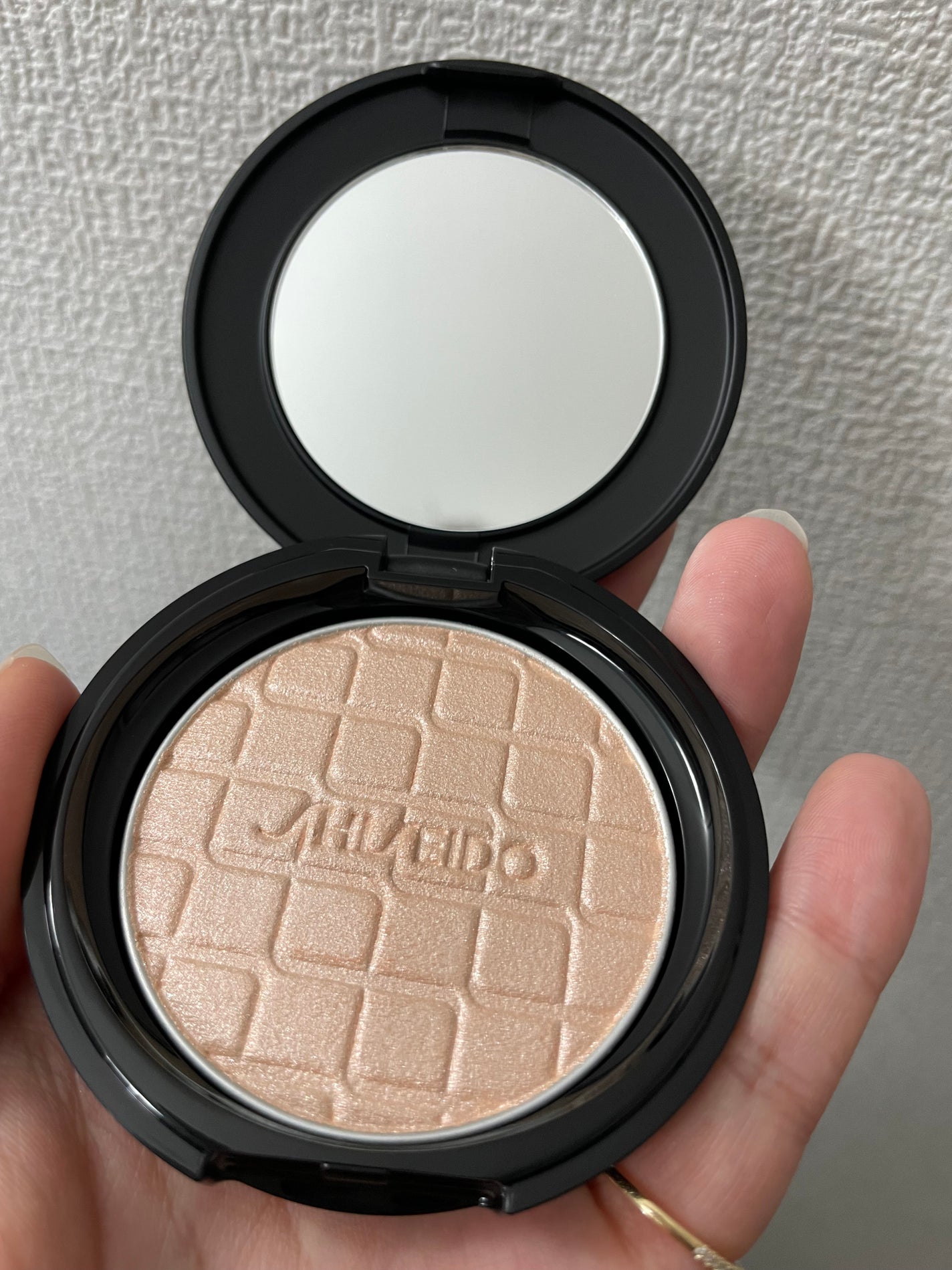 オーラデュウ プリズム イルミネーター/SHISEIDOザ・メーキャップ/プレストパウダーを使ったクチコミ(1枚目)