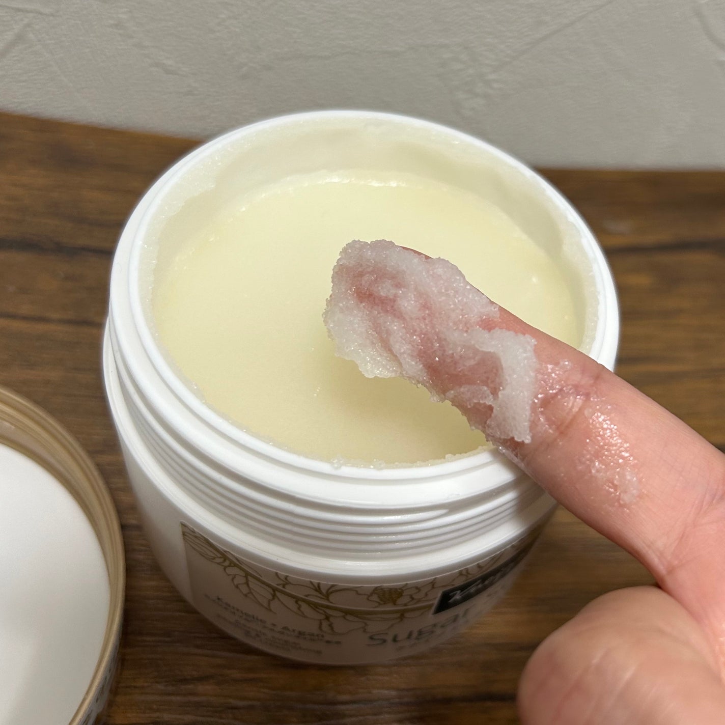 クナイプ シュガースクラブ カメリア&アルガン/クナイプ/ボディスクラブを使ったクチコミ(6枚目)