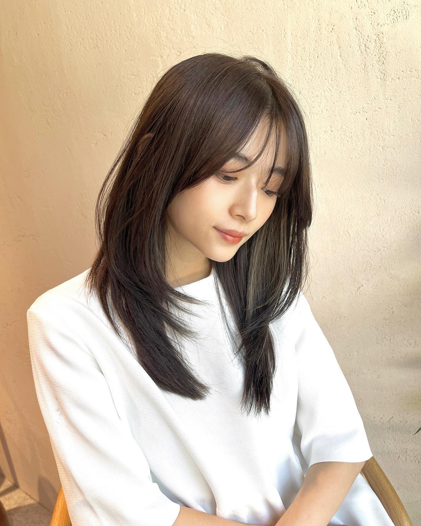 HARUNA on LIPS 「柔らかいレイヤースタイル💓🩵さらっとアイロンを通すと、簡単に動..」(1枚目)