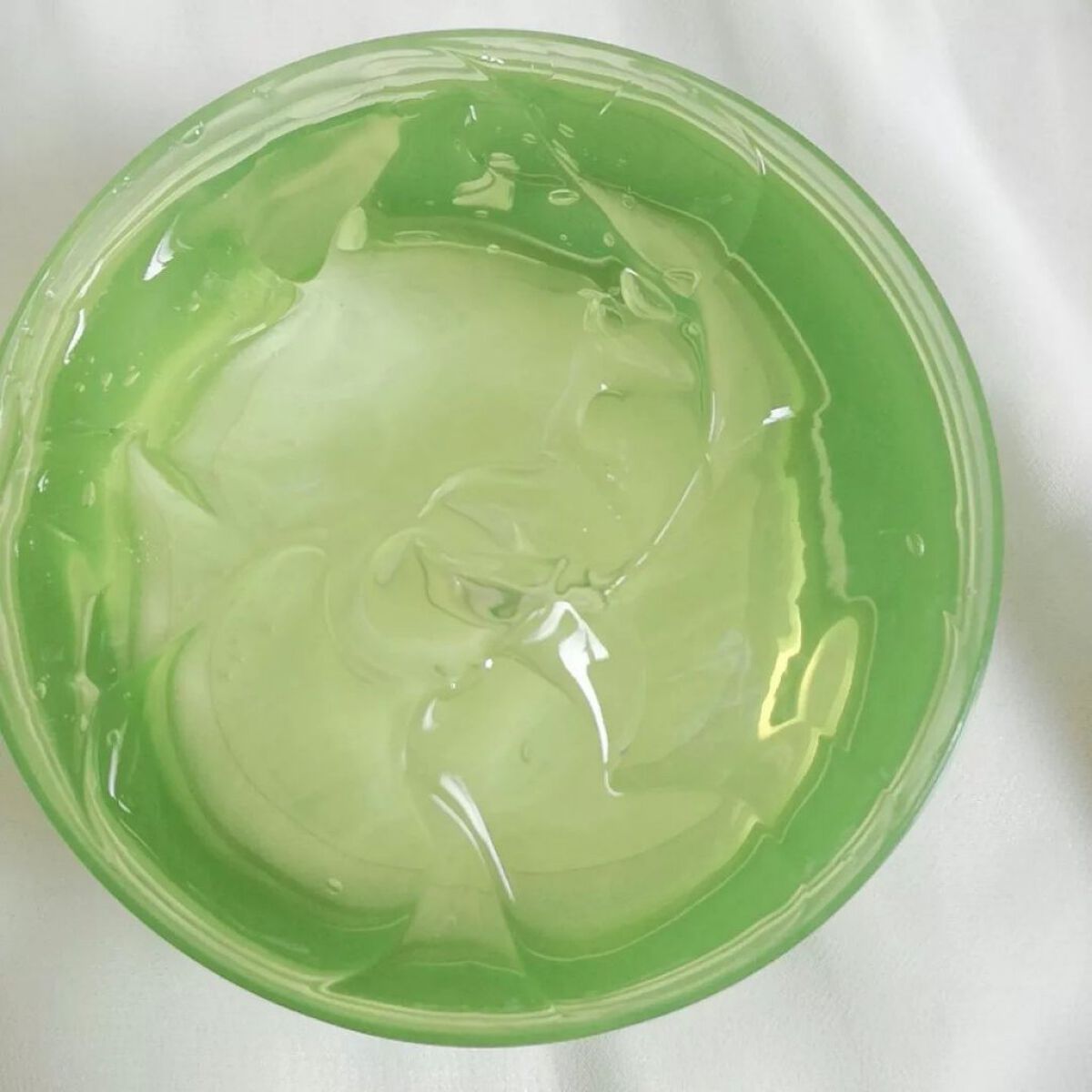 ALOE VERA 98% MOISTURE CICA GEL/MORNING SURPRISE/ボディクリームを使ったクチコミ(2枚目)