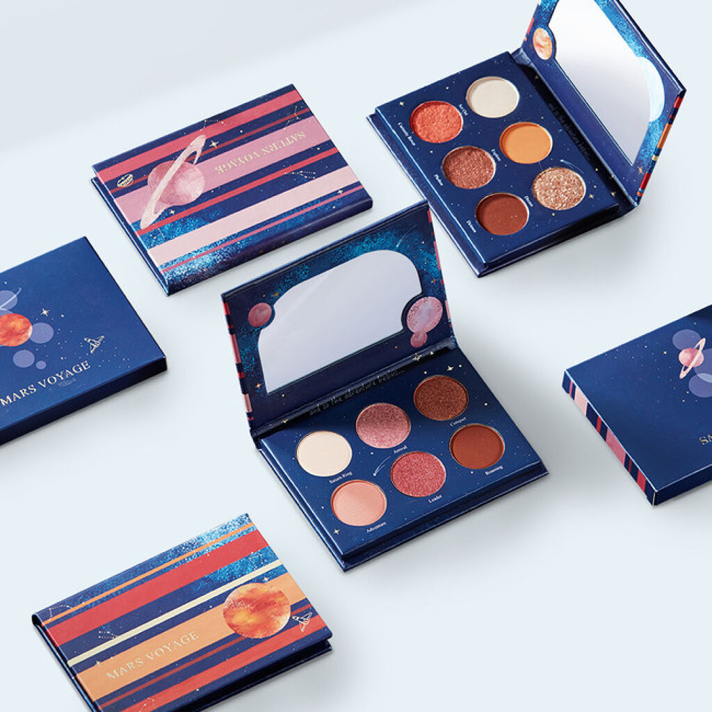 Ready to Shine 銀河系アイシャドウパレット