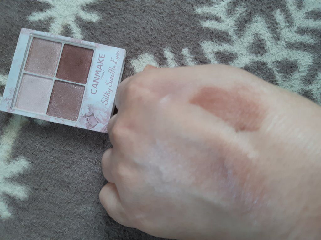 プリズム・リーブル・スキンケアリング・グロウ/GIVENCHY/リキッドファンデーションを使ったクチコミ（3枚目）