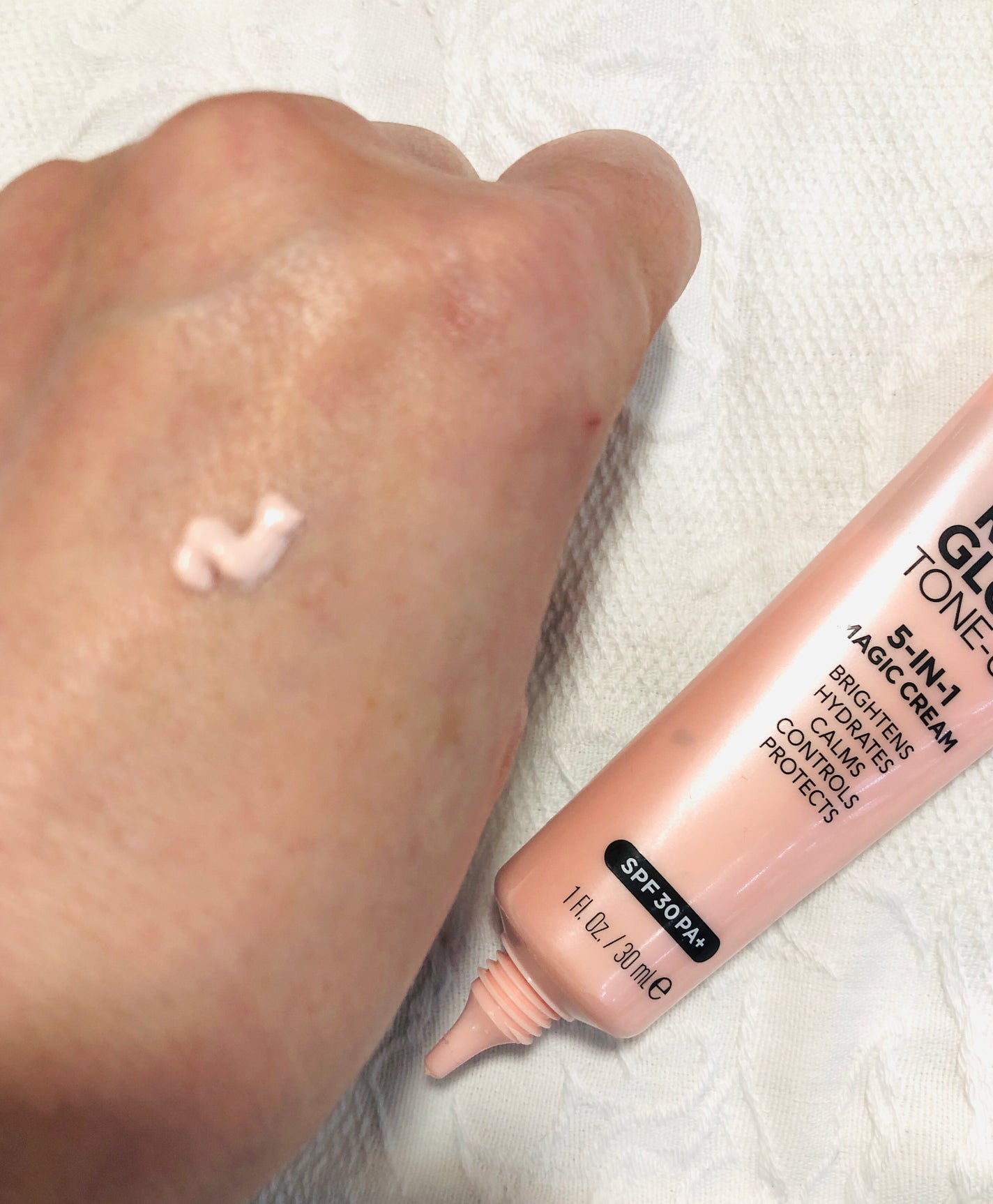 フォトレディ ローズ グロウ トーンアップ クリーム/REVLON/化粧下地を使ったクチコミ(2枚目)