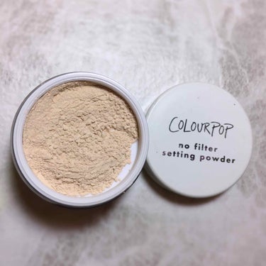 ノーフィルターセッティングパウダー/ColourPop/ルースパウダーを使ったクチコミ（2枚目）