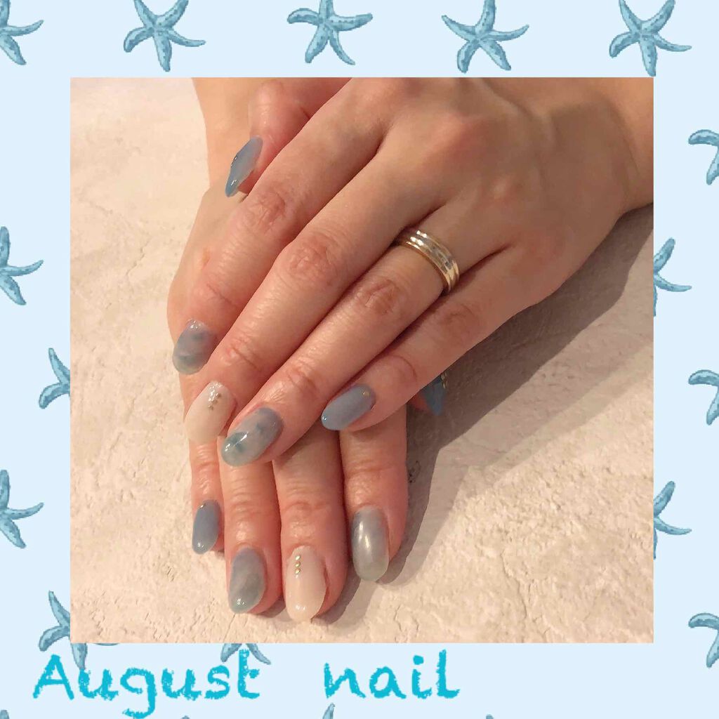 たらちゃん☆follow back100 on LIPS 「ようやく夏らしい爪に。水色〜(^^)♡もう少し薄い色がよかった..」(1枚目)