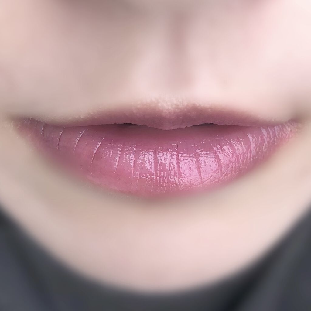 グロー プレイ リップ バーム/M・A・C/リップバームを使ったクチコミ（3枚目）