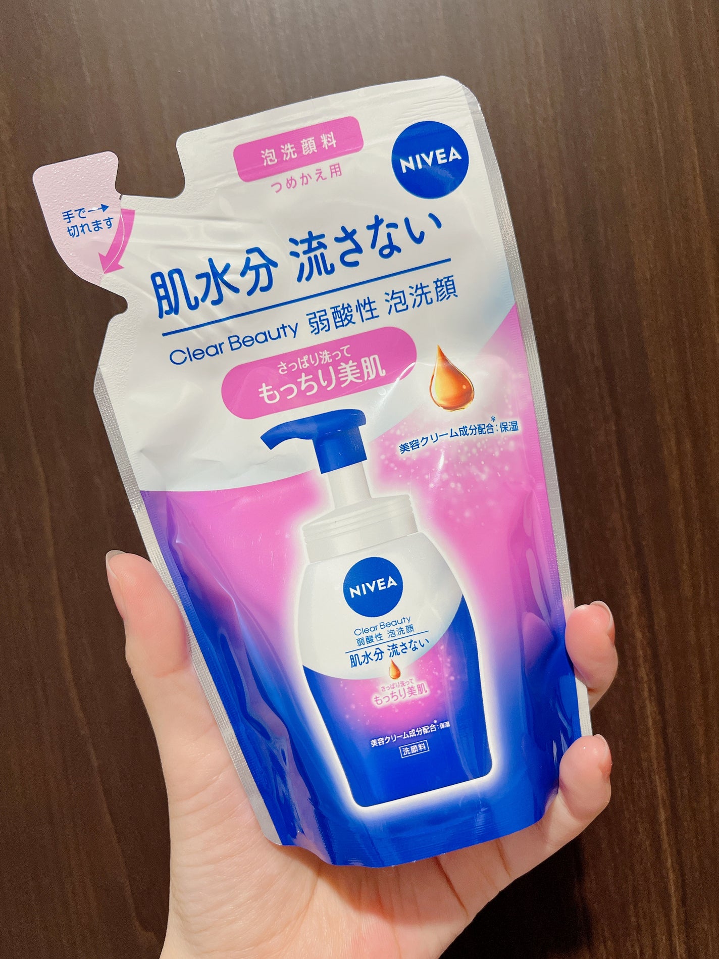 160g もちもち泡の洗顔フォーム 薄暗い T's 160g もちもち泡の洗顔フォーム 薄暗い T's