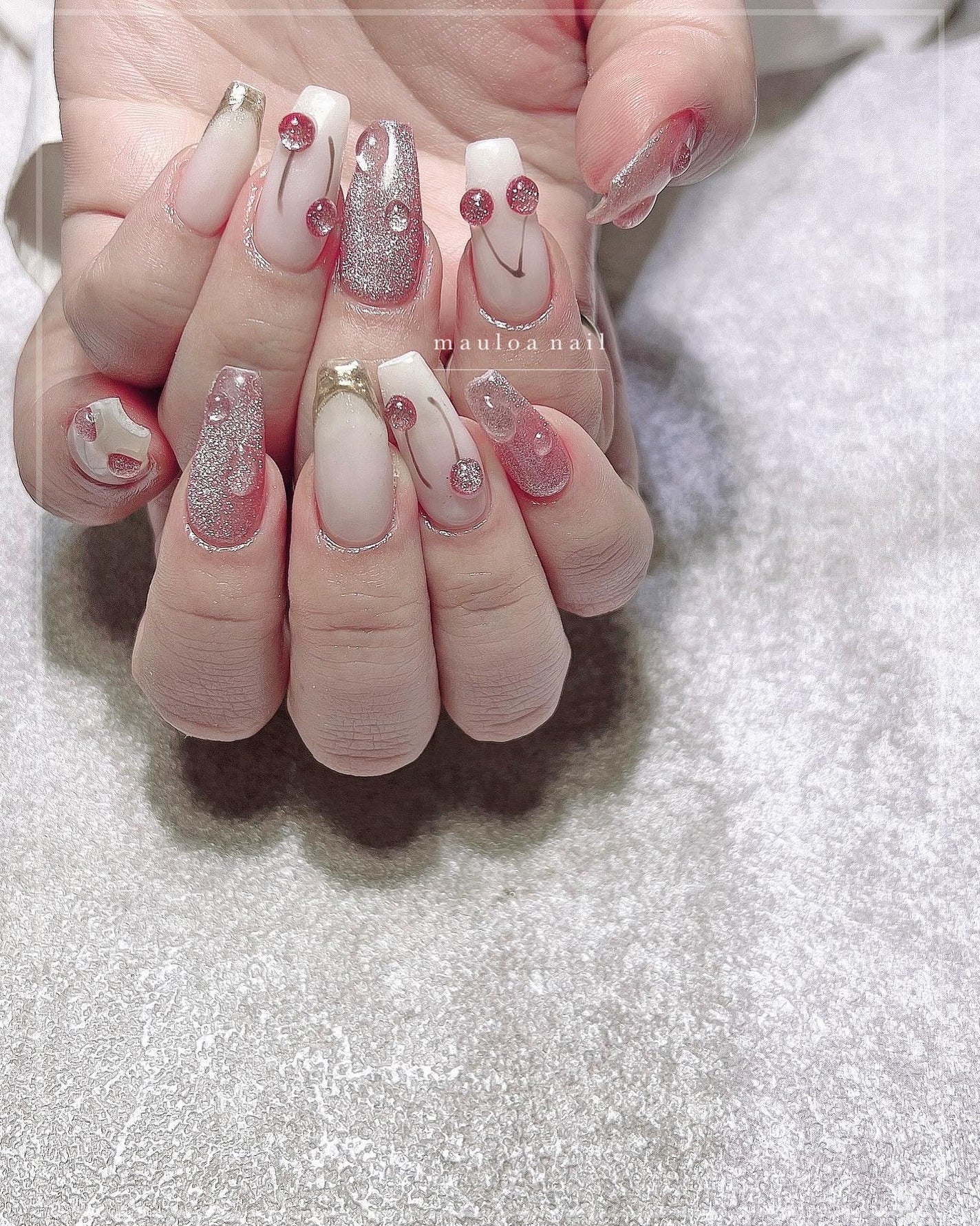 mauloa_nail on LIPS 「・🍒🍒🍒・ネイルやり方動画fantistにて多数更新してます☺..」(1枚目)