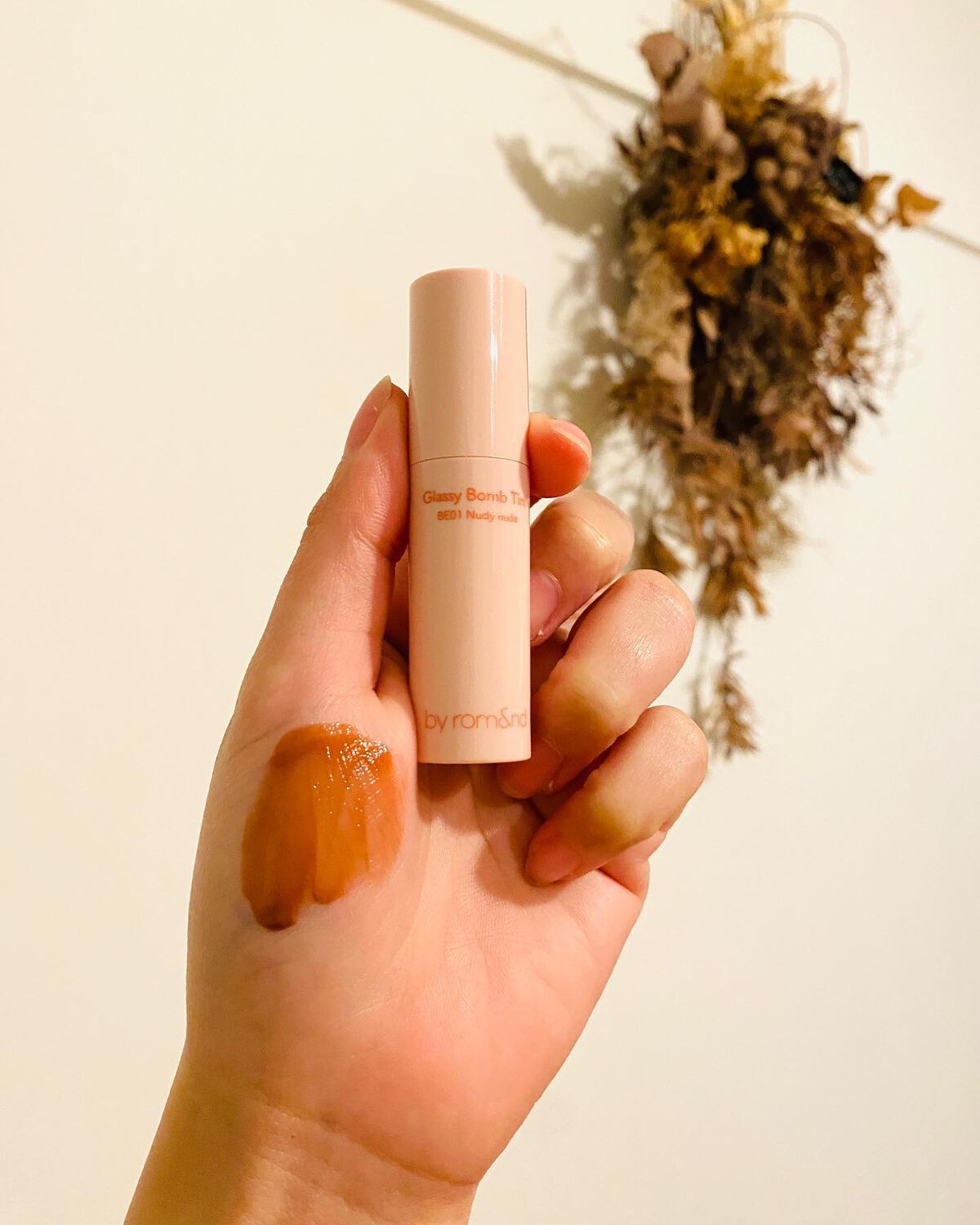 アンドバイロムアンド グラッシーボムティント/&nd by rom&nd/リップティントを使ったクチコミ(1枚目)