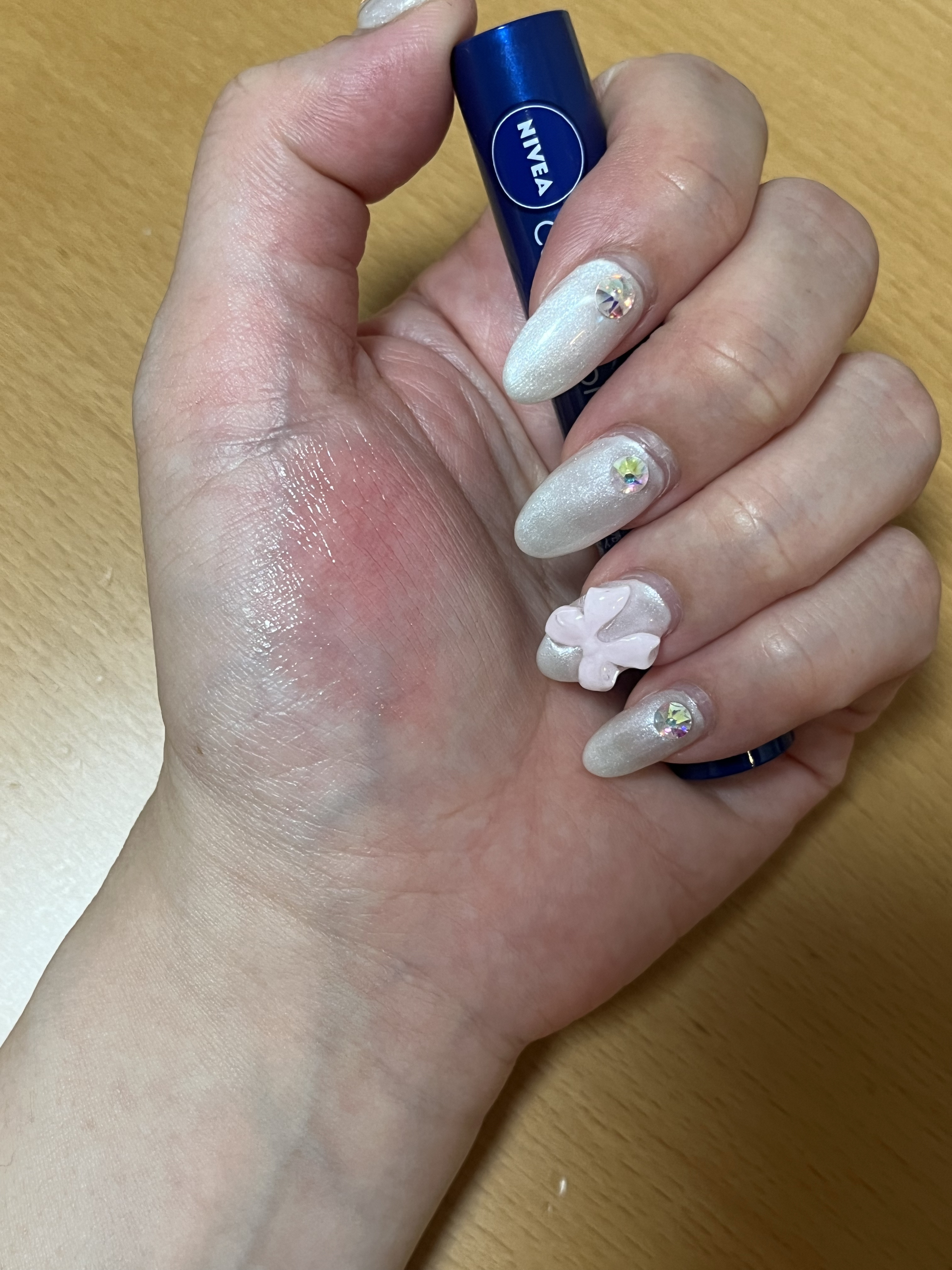 ニベア リッチケア＆カラーリップ シアーレッド/ニベア/リップクリームを使ったクチコミ（3枚目）