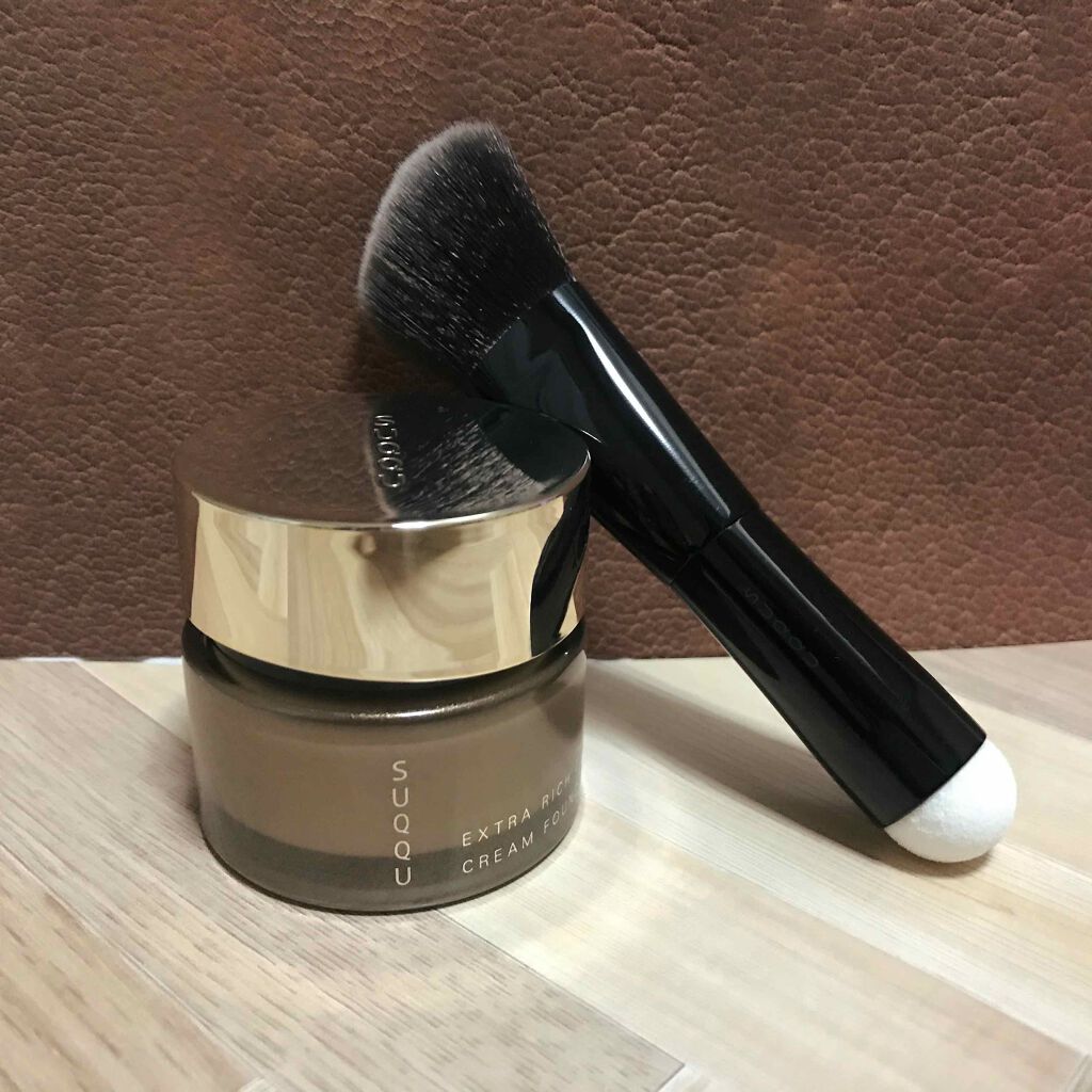 エクストラ リッチ グロウ クリーム ファンデーション 102 ナチュラルオークル(標準色)/SUQQU/クリーム・エマルジョンファンデーションを使ったクチコミ（1枚目）