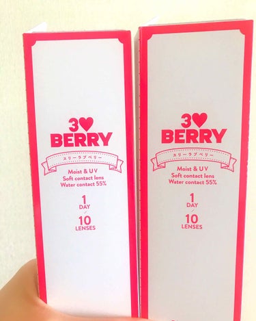 JUNE on LIPS 「3❤︎BERRYカフェモカこちらのカラコン、模様のお花柄が可愛..」（1枚目）