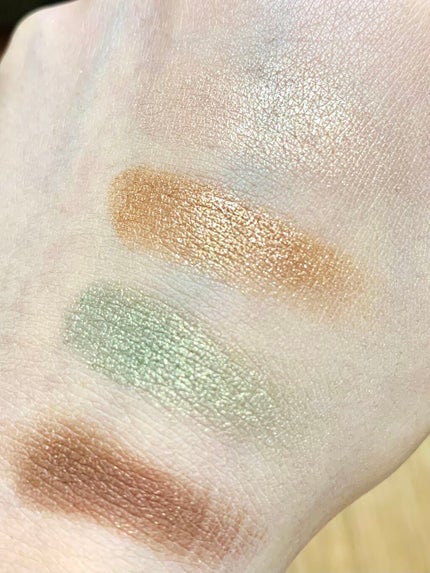 リアルクローズシャドウ/excel/アイシャドウパレットを使ったクチコミ(3枚目)