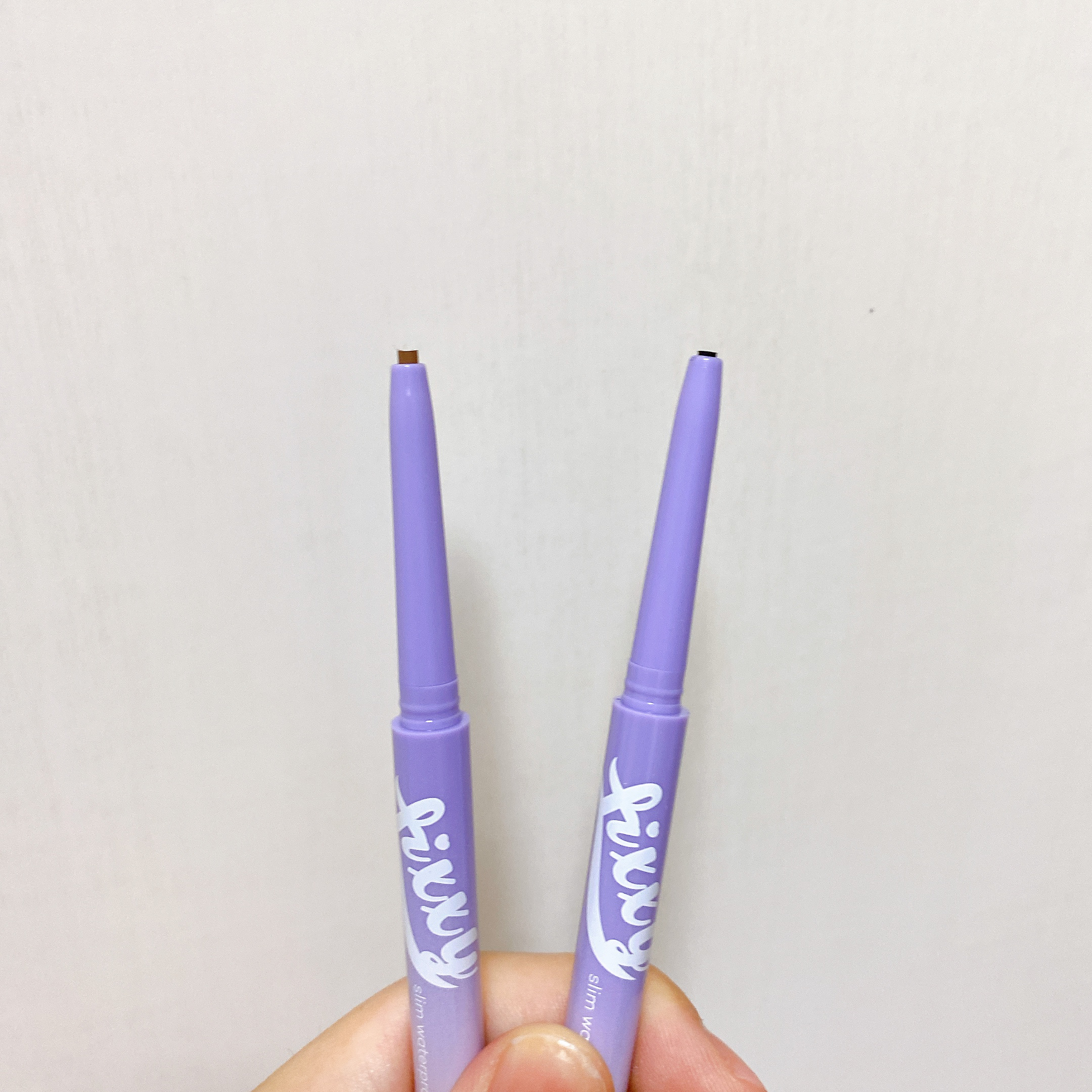 スリムウォータープルーフフィクシーライナー 01 ブラック/Peach C/ペンシルアイライナーを使ったクチコミ（2枚目）