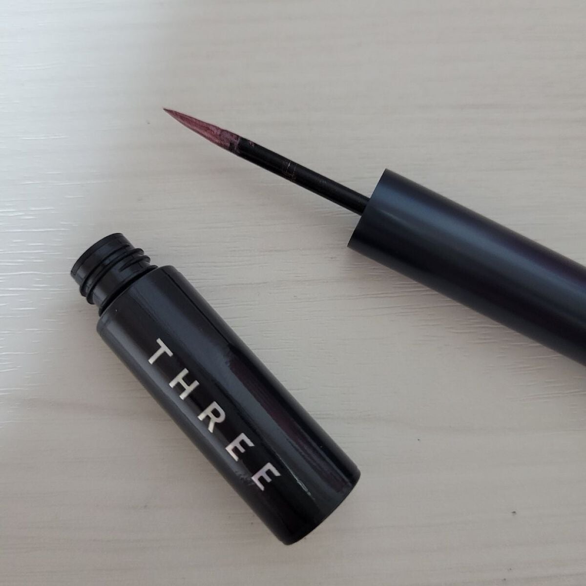 tomo on LIPS 「THREEブリンクウィンクアイX03YOUARETHELIGH..」(2枚目)