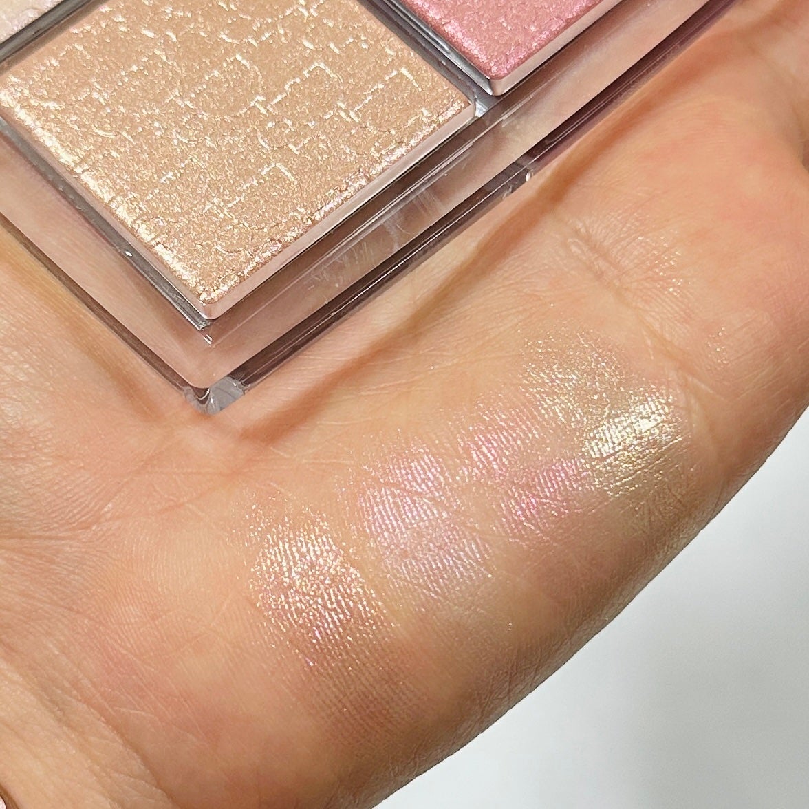 ディオール バックステージ フェイス グロウ パレット/Dior/ハイライトを使ったクチコミ(5枚目)