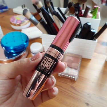 ハイパーカール パワーフィックス/MAYBELLINE NEW YORK/マスカラを使ったクチコミ（1枚目）