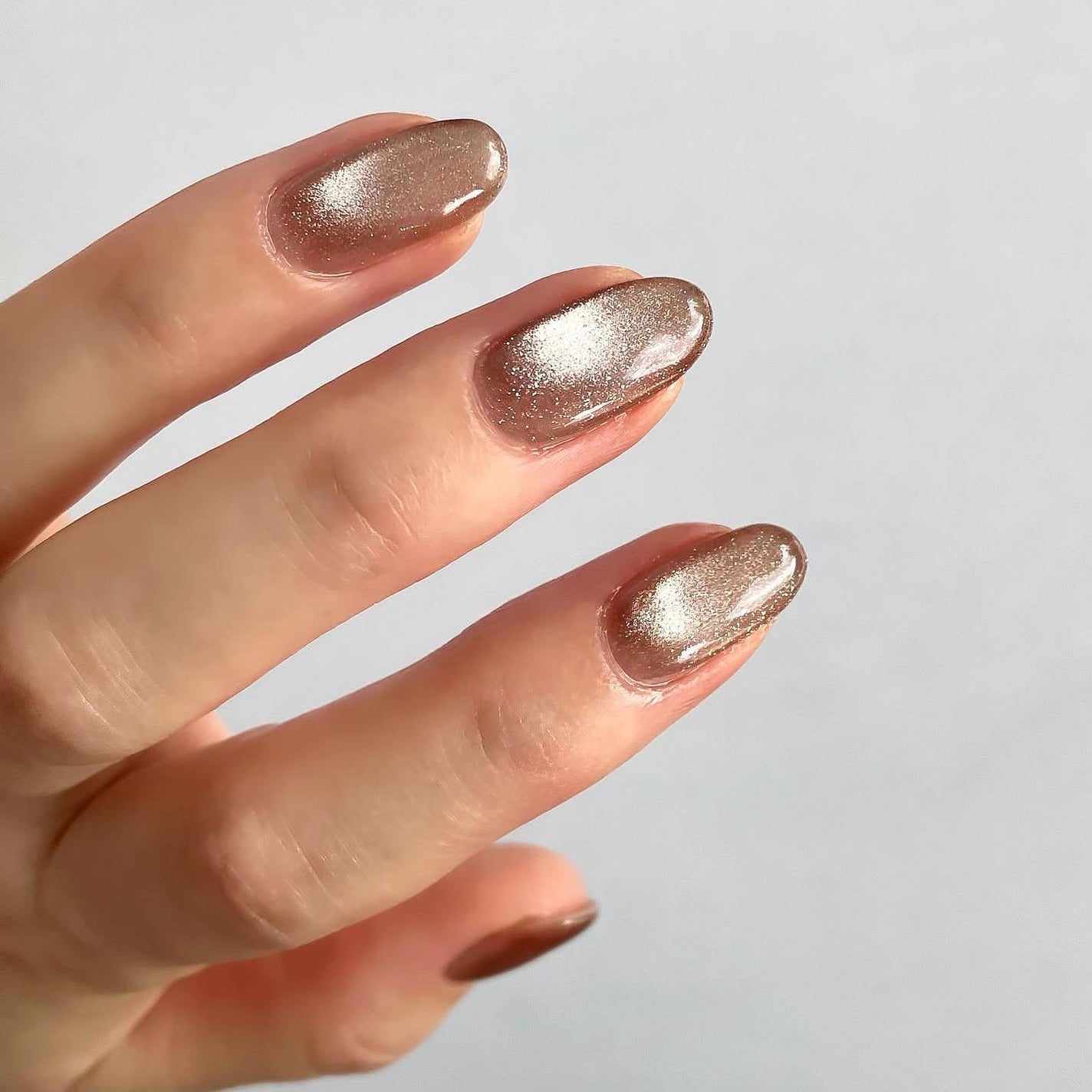 sato 🕊 self nail🫧🤍 on LIPS 「𝗆𝗒𝗇𝖺𝗂𝗅𝗌🤎シンプルワンカラー@__creu.__𝖬𝖮𝖴𝖬..」(1枚目)