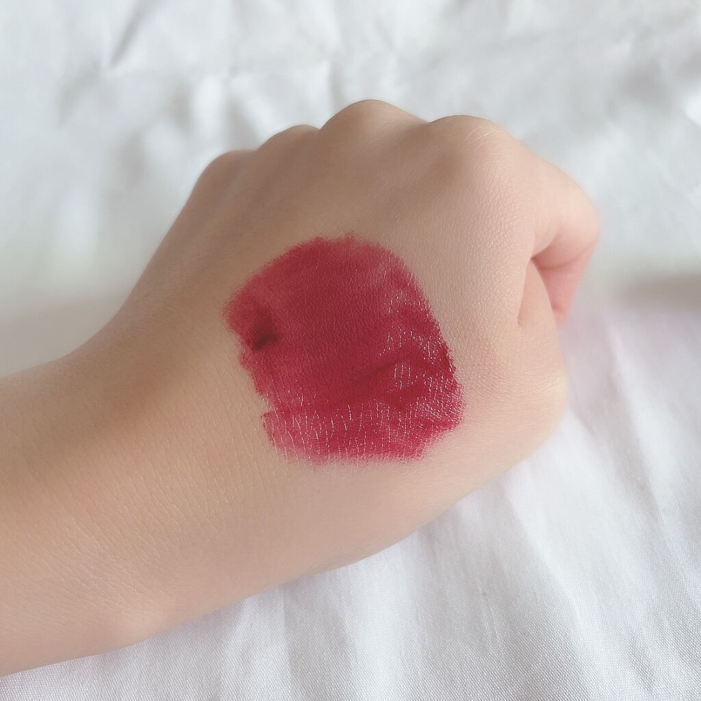 コンフォート リップオイル インテンス 02 インテンス プラム(限定カラー)/CLARINS/リップグロスを使ったクチコミ（2枚目）