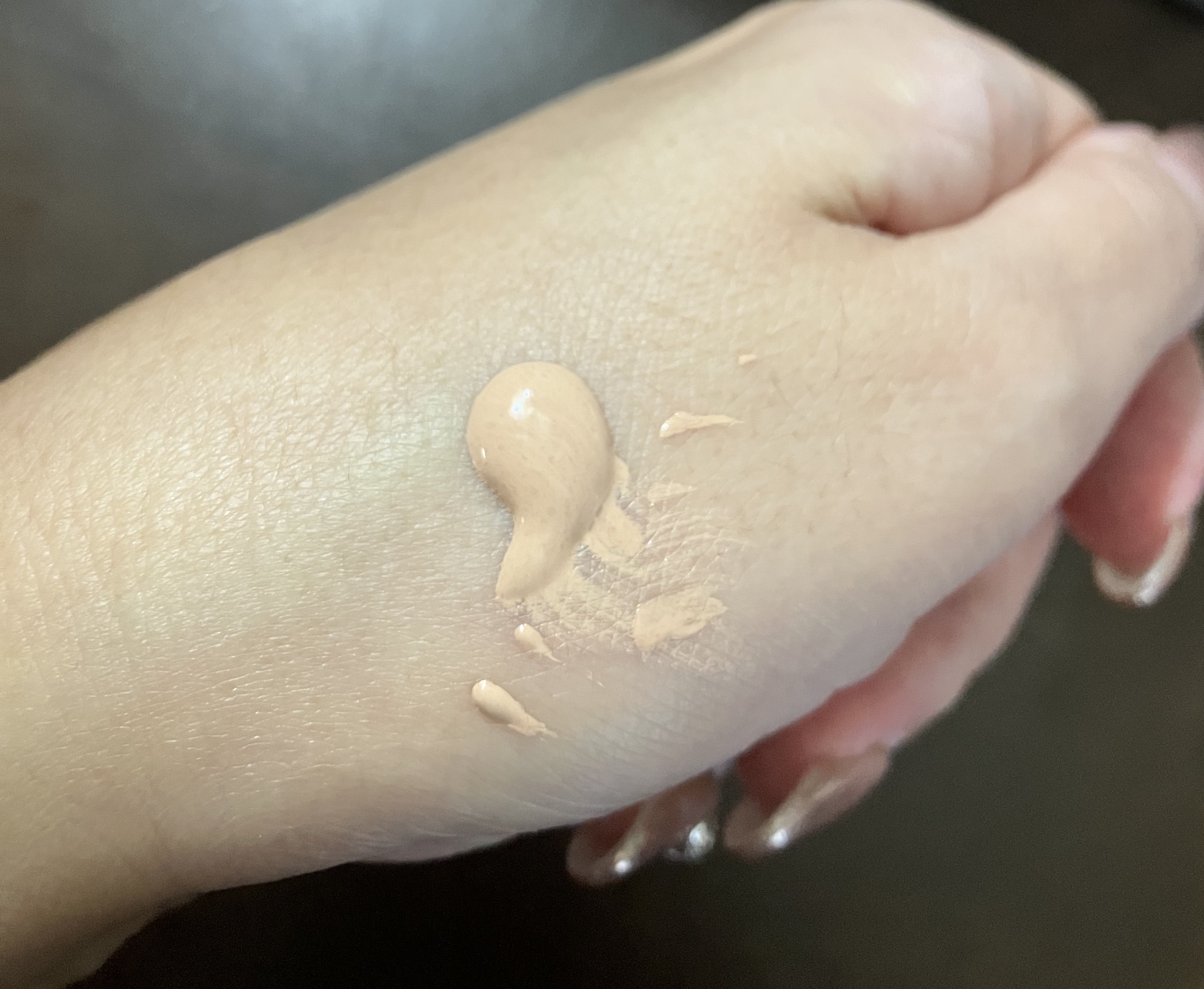 ドラマティックエッセンスリキッド/マキアージュ/リキッドファンデーションを使ったクチコミ（2枚目）