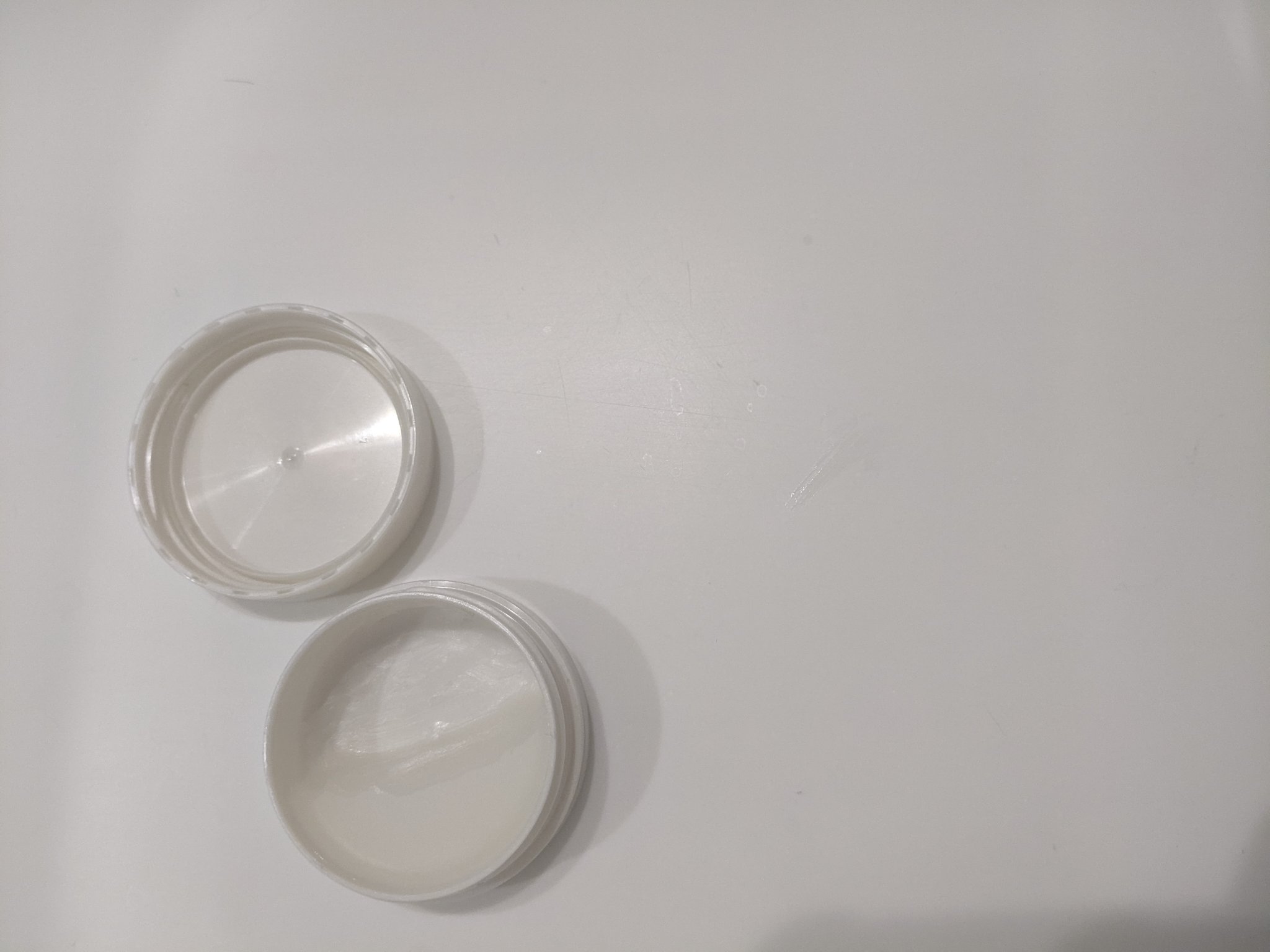 ディープモイスチャーナイトプロテクト　無香料/ニベア/リップマスクを使ったクチコミ（2枚目）