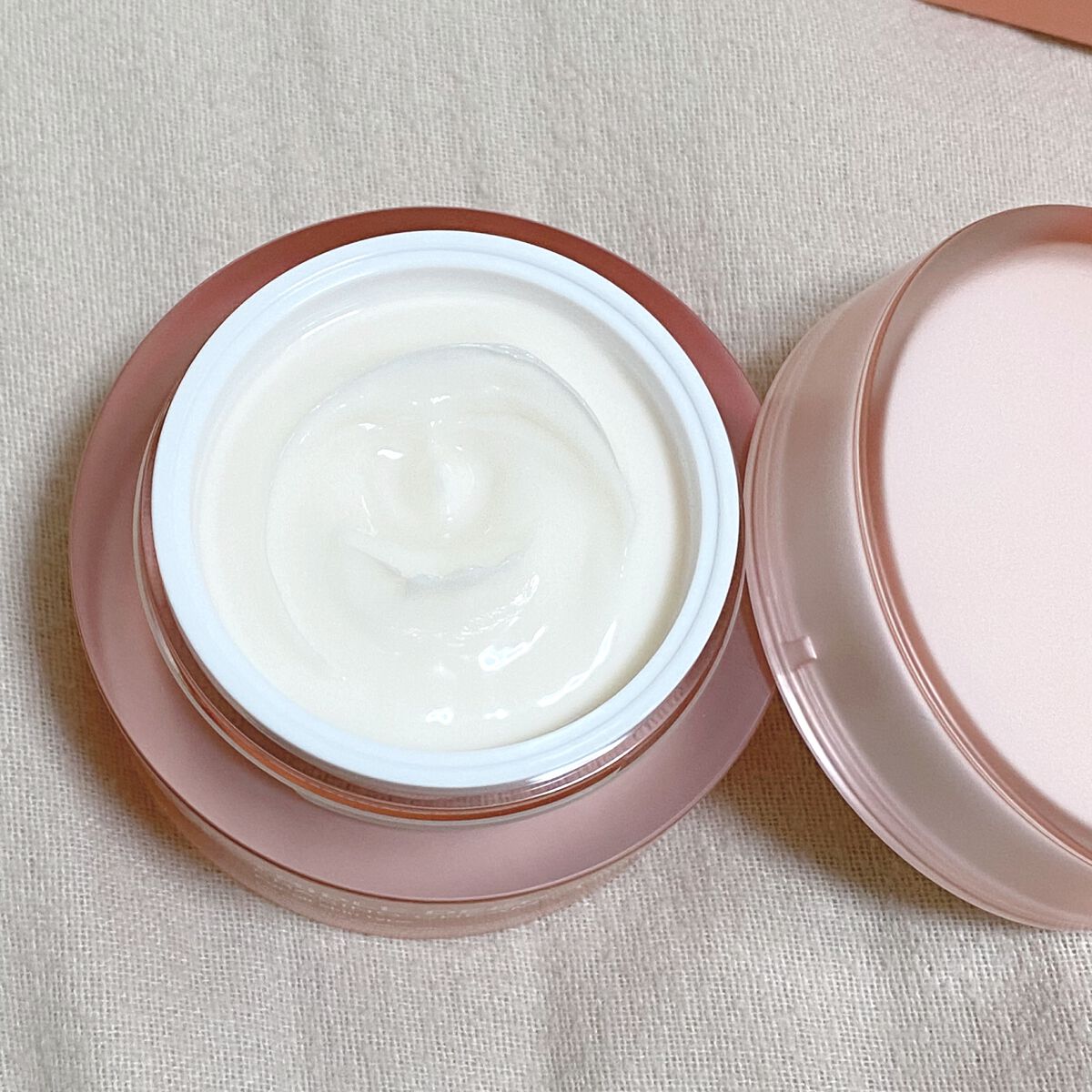 もち肌コラーゲンクリーム/MEDICUBE/フェイスクリームを使ったクチコミ(3枚目)