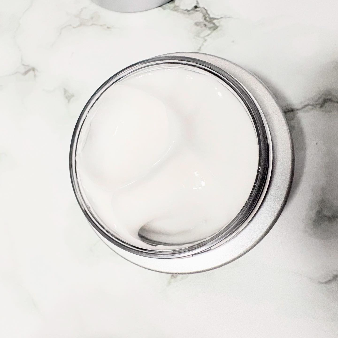 エテルナム​ クリーム ​/エテルナム/フェイスクリームを使ったクチコミ（3枚目）