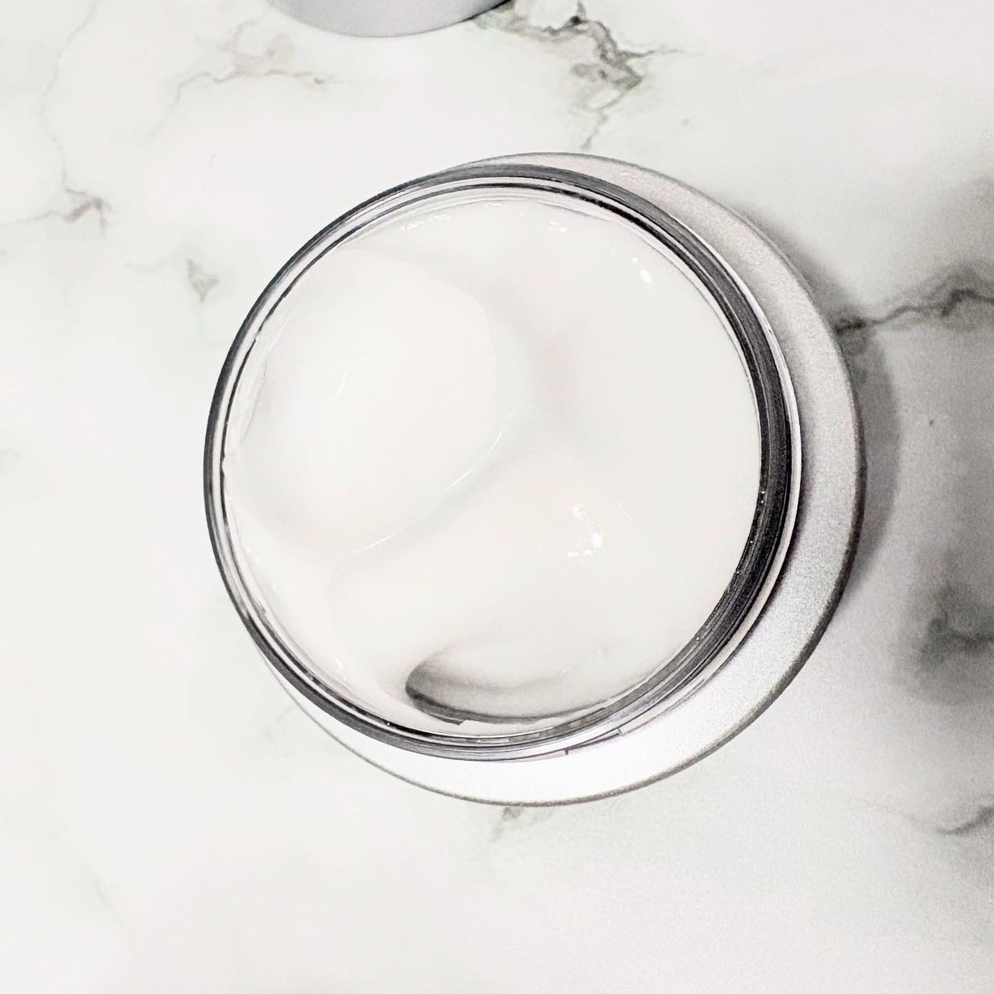 エテルナム クリーム /エテルナム/フェイスクリームを使ったクチコミ(3枚目)