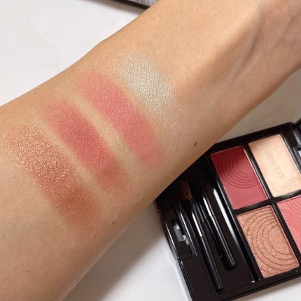 SIXPLUS 4色アイシャドウ/SIXPLUS/アイシャドウパレットを使ったクチコミ(4枚目)