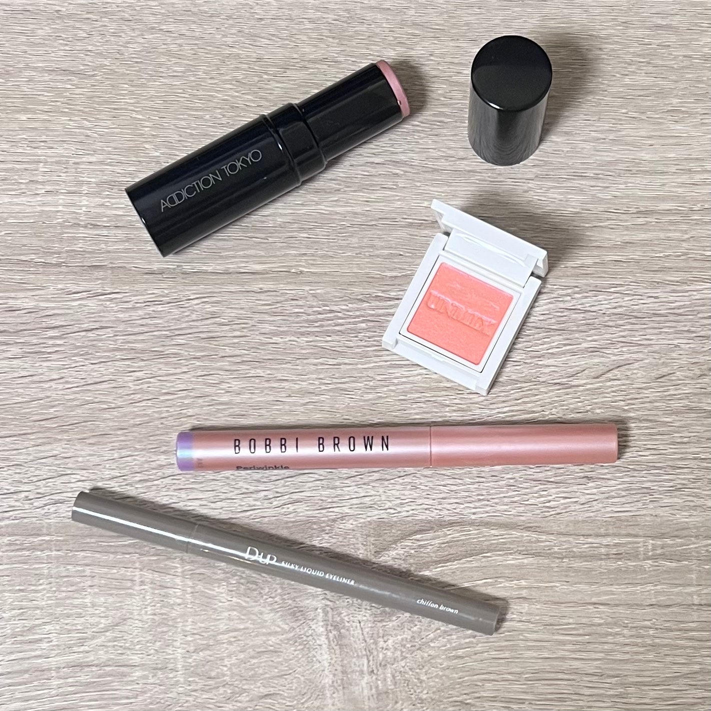 ロングウェア クリーム シャドウ スティック/BOBBI BROWN/スティックアイシャドウを使ったクチコミ(1枚目)