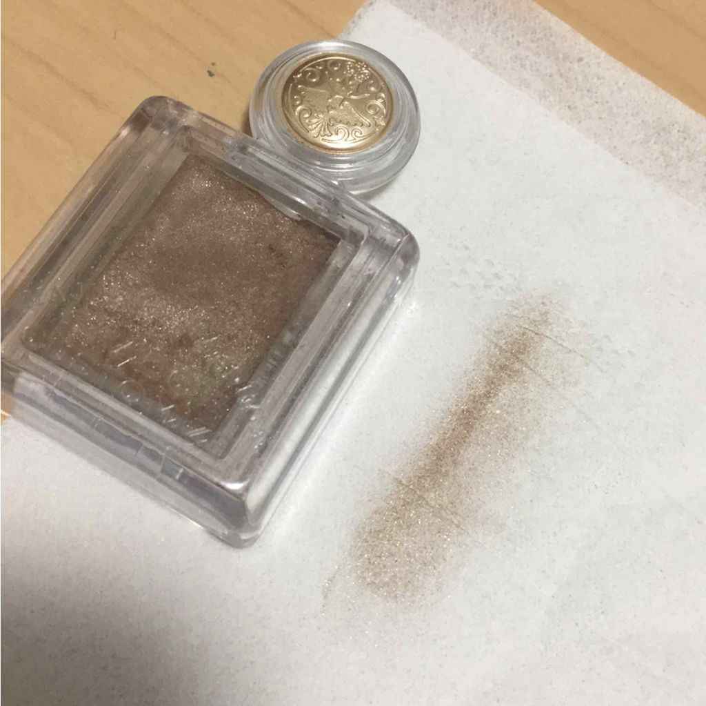 シャドーカスタマイズ/MAJOLICA MAJORCA/単色アイシャドウを使ったクチコミ（2枚目）