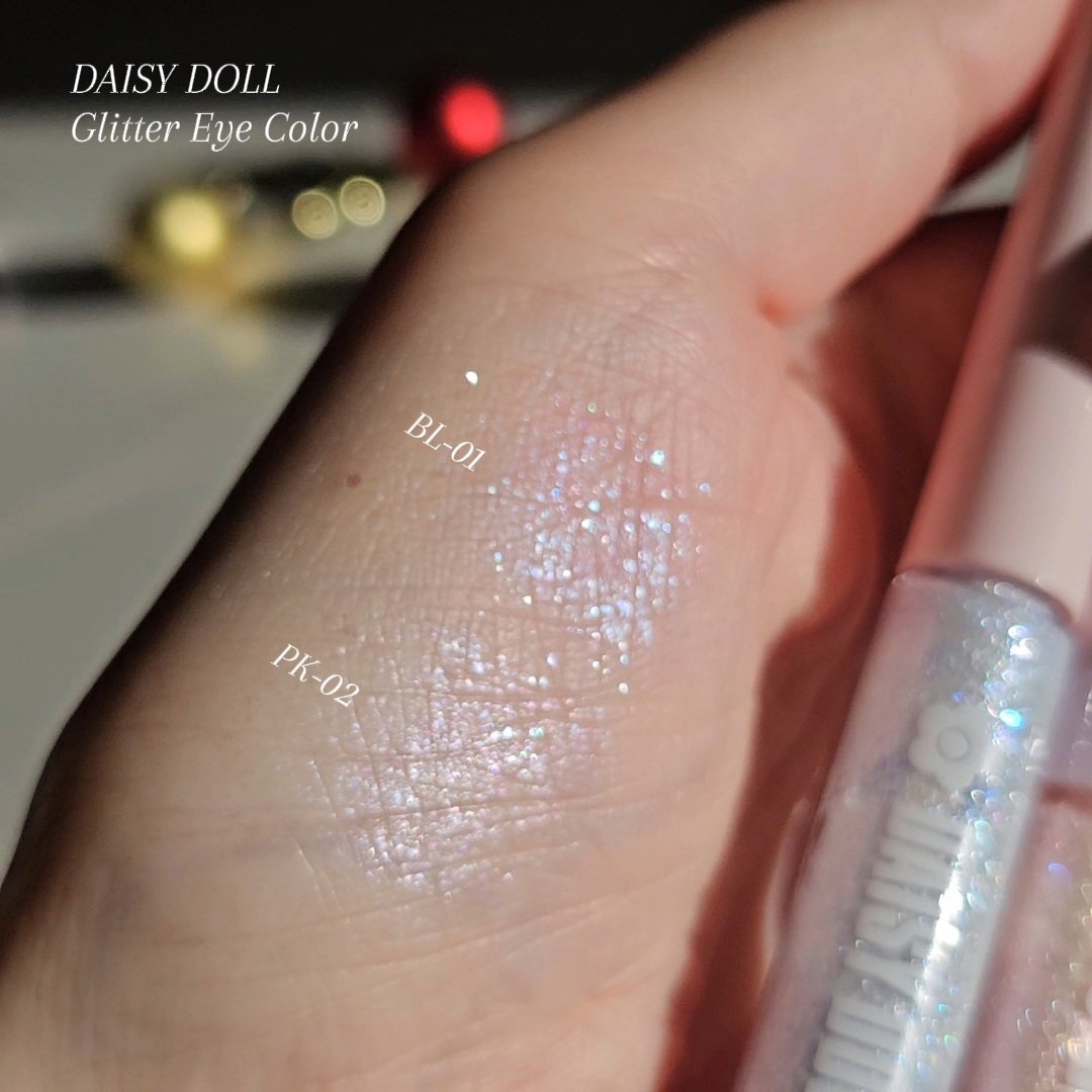 グリッターアイカラー/DAISY DOLL by MARY QUANT/グリッターを使ったクチコミ（2枚目）