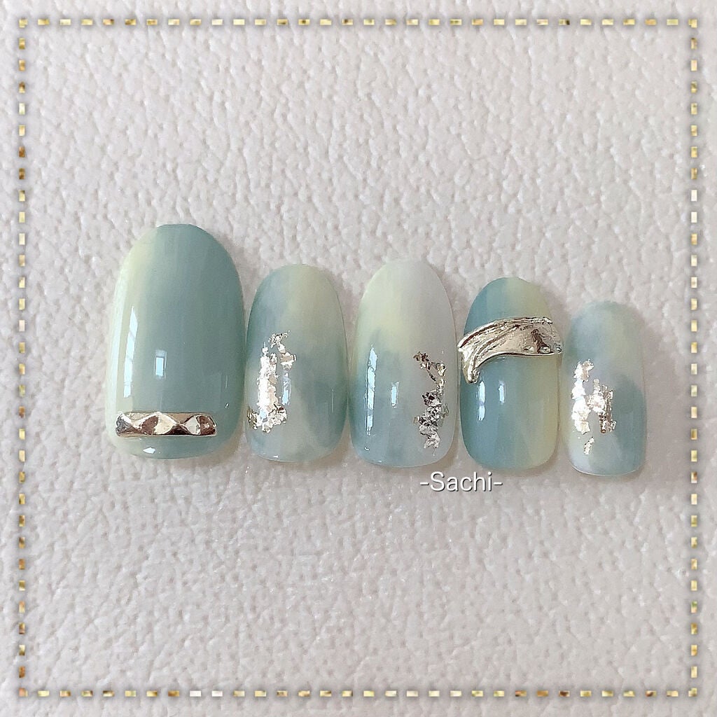 カラフルネイルズ/キャンメイク/マニキュアを使ったクチコミ(3枚目)