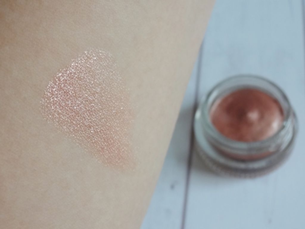 スパークリング ジェム FLASH 01/DAZZSHOP/ジェル・クリームアイシャドウを使ったクチコミ（2枚目）