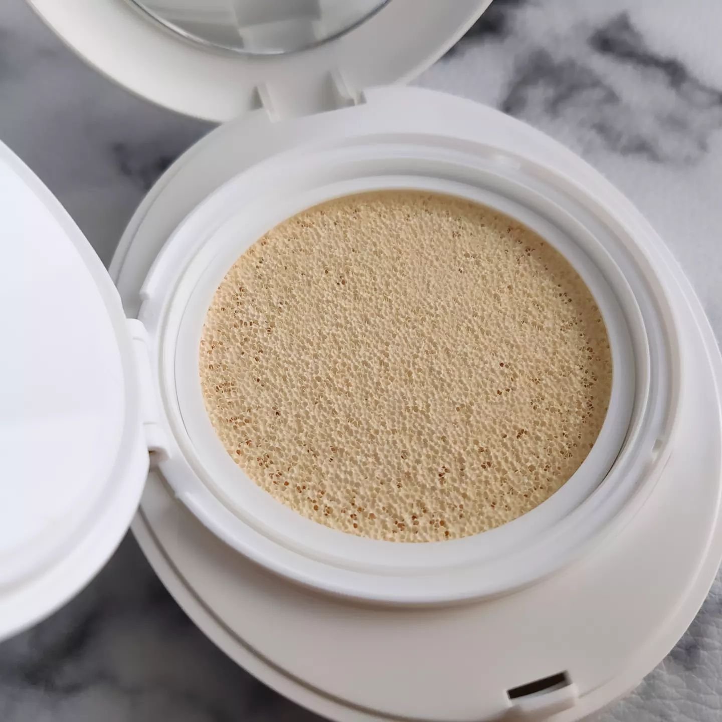 エッグサンクッション/wooliliwoo/日焼け止めローションを使ったクチコミ（3枚目）