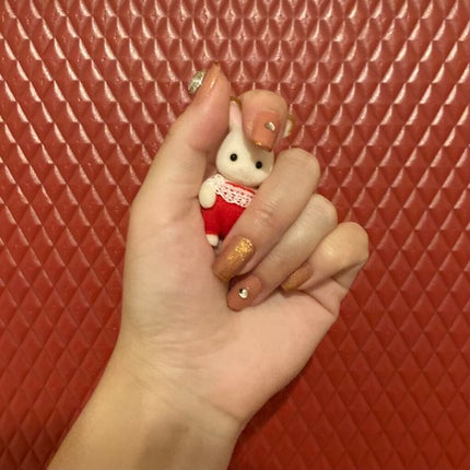 しに子ちゃん on LIPS 「バイトがネイルOKだから自由!華美なものは禁止なんだけど具体的..」(4枚目)