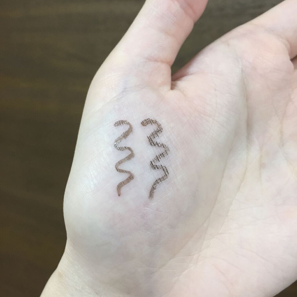 スキルレスライナー/LUMIURGLAS/リキッドアイライナーを使ったクチコミ(7枚目)