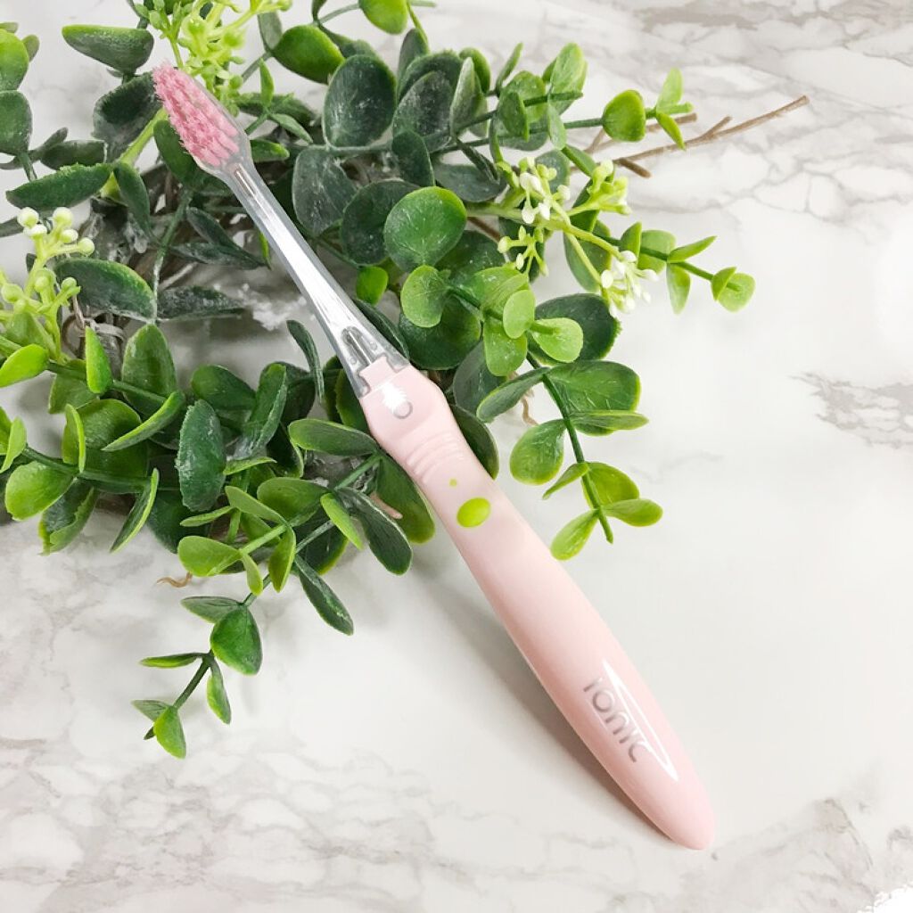 イオン歯ブラシ ionic(アイオニック)/アイオニック/歯ブラシを使ったクチコミ(2枚目)