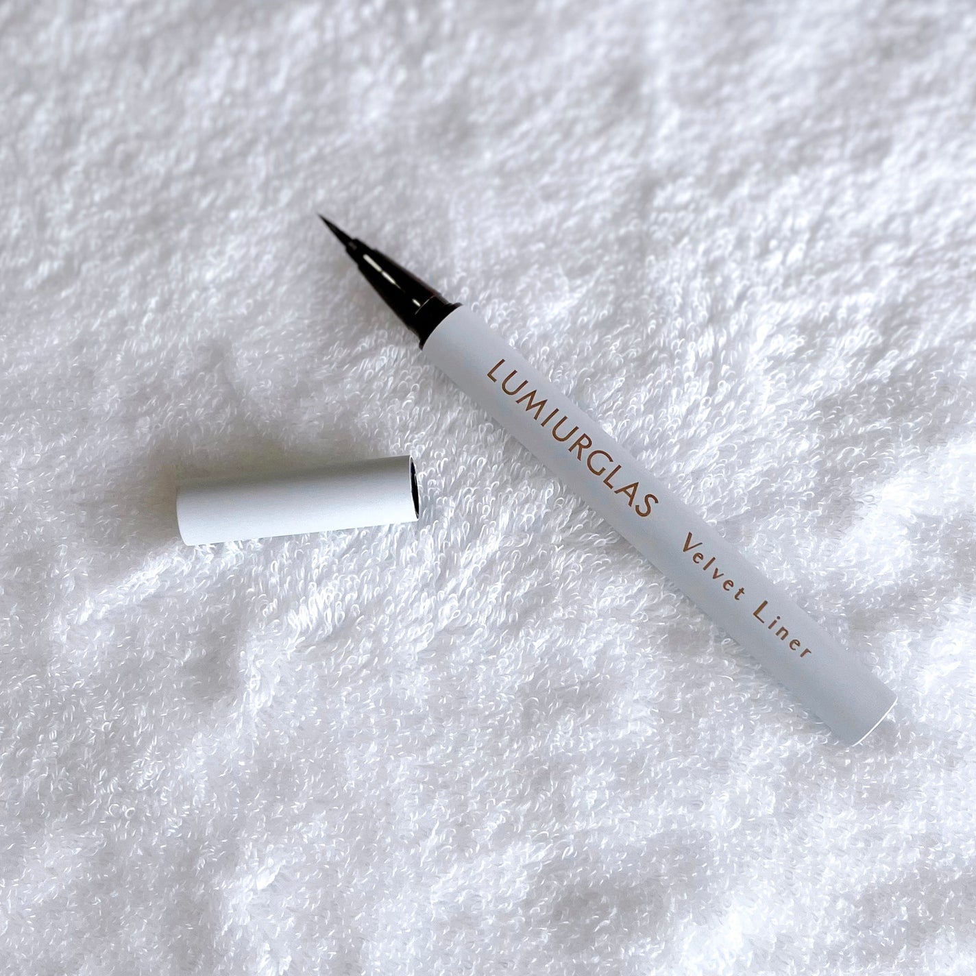 ベルベットライナー/LUMIURGLAS/リキッドアイライナーを使ったクチコミ(3枚目)