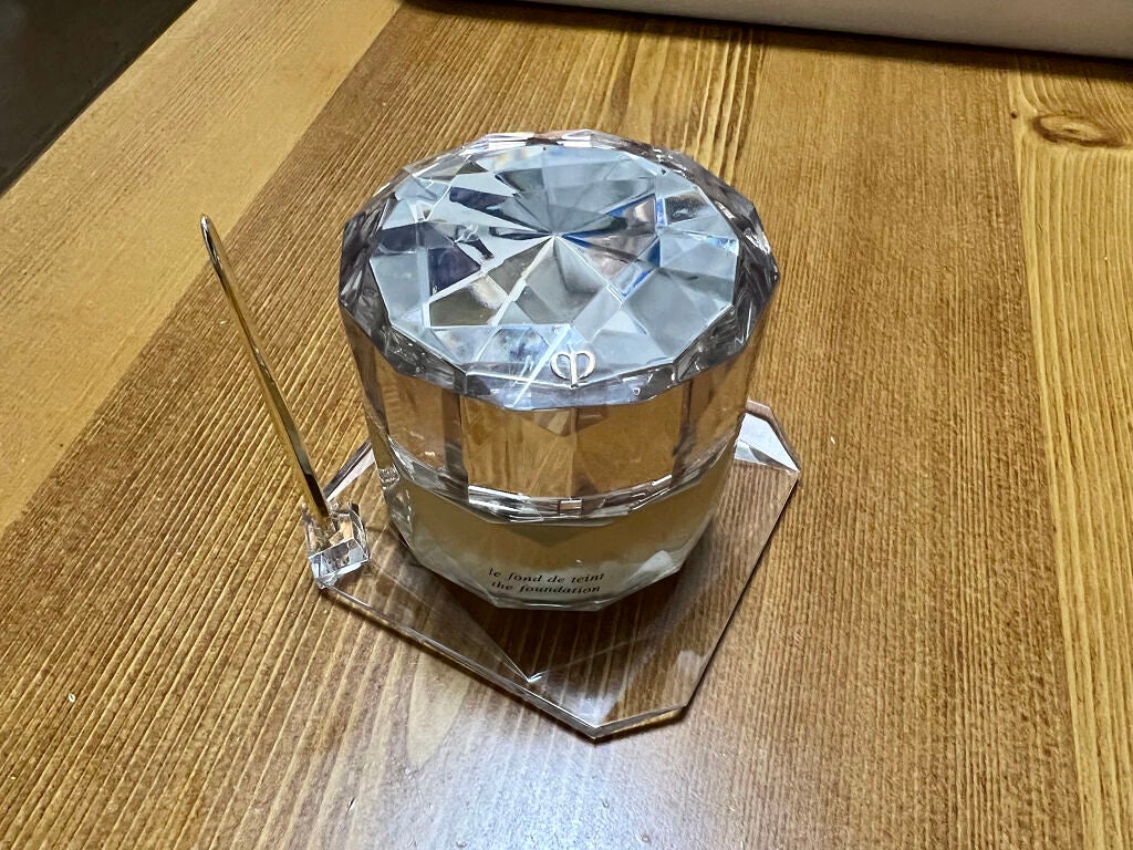 ル・フォンドゥタン/クレ・ド・ポー ボーテ/クリーム・エマルジョンファンデーションを使ったクチコミ(1枚目)