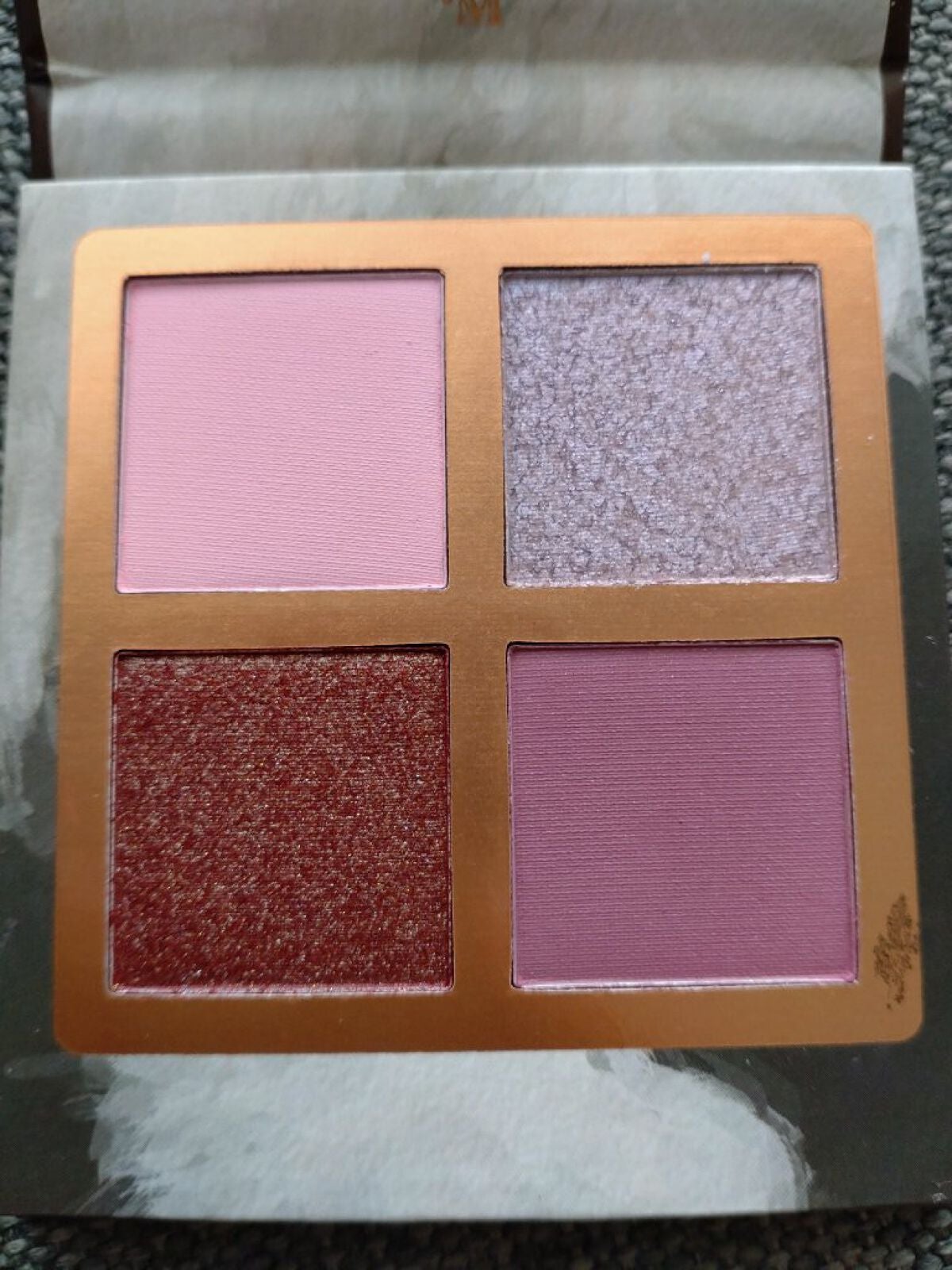 Venus Marble アイシャドウキャットシリーズ/Venus Marble/アイシャドウパレットを使ったクチコミ(4枚目)