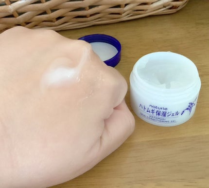 ハトムギ保湿ジェル(ナチュリエ スキンコンディショニングジェル)/ナチュリエ/美容液を使ったクチコミ(2枚目)